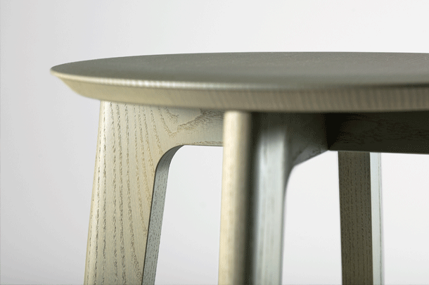 zeitraummoebel-barhocker-1.3bar-massivholz-03-610x405