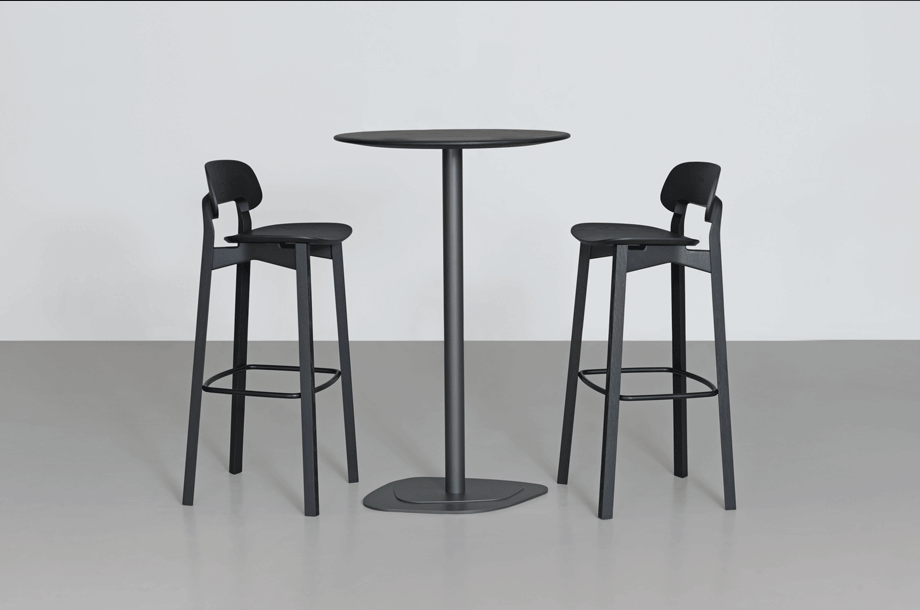zeitraummoebel-barhocker-nonotobar-massivholz-11-920x610