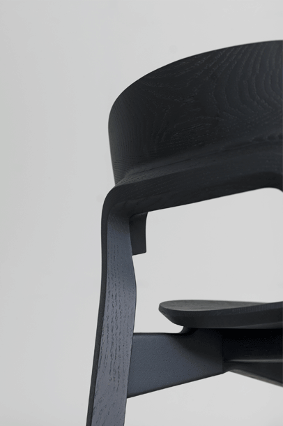 zeitraummoebel-barhocker-nonotobar-massivholz-12