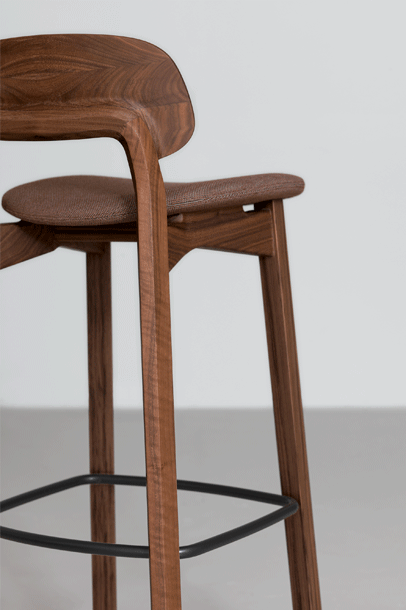 zeitraummoebel-barhocker-nonotobar-massivholz-14