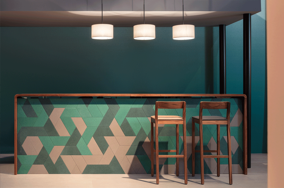 zeitraummoebel-barhocker-sitbar-massivholz-06-920x610