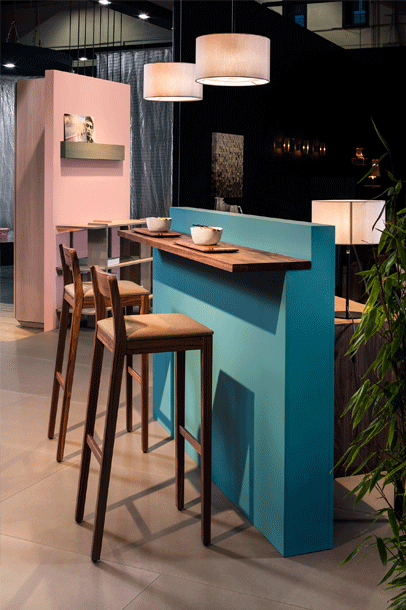 zeitraummoebel-barhocker-sitbar-massivholz-07