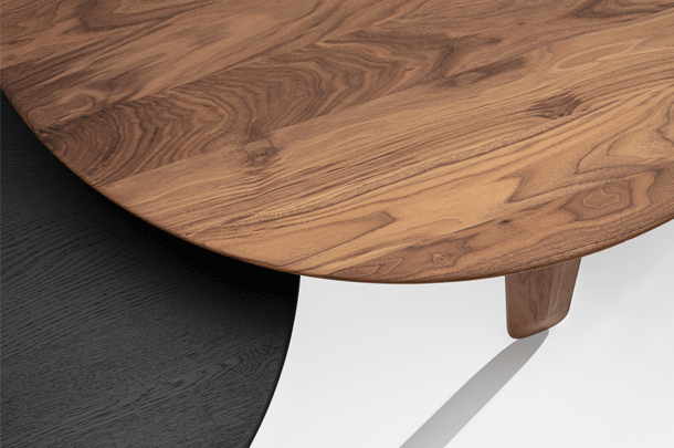 zeitraummoebel-beistelltisch-kuyu-massivholz-03-610x405