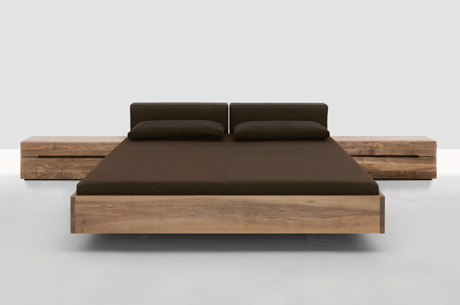 zeitraummoebel-bettmitpolsterkissen-doze-massivholz-06-920x610