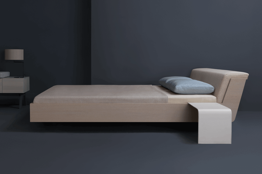 zeitraummoebel-bettmitpolsterkopfteil-fusion-massivholz-07-920x610