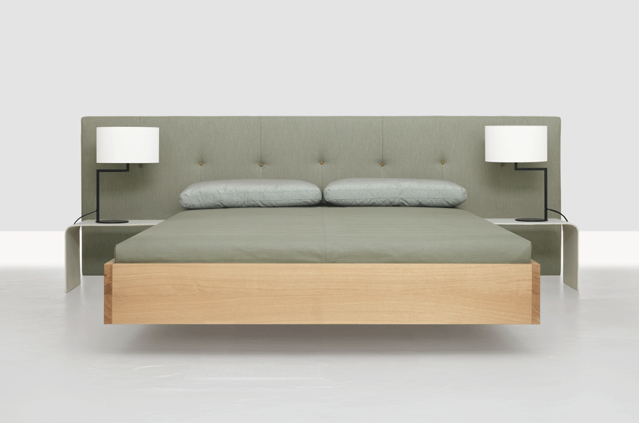 zeitraummoebel-bettmitpolsterkopfteil-simplebutton-massivholz-09-920x610