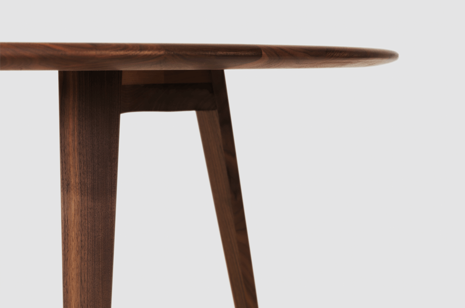 zeitraummoebel-couchtisch-twistcouch-massivholz-09-920x610