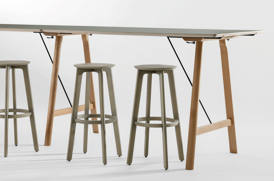 zeitraummoebel-hochtisch-railhigh-massivholz-linoleum-11-920x610