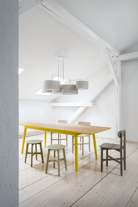 zeitraummoebel-hocker-1.3stool-massivholz-02-455x680