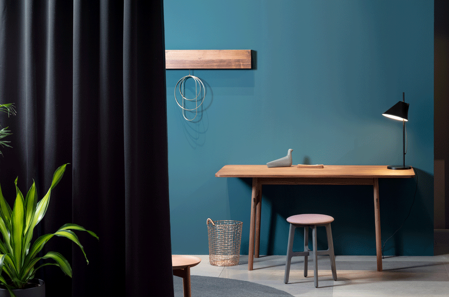 zeitraummoebel-hocker-1.3stool-massivholz-10-920x610