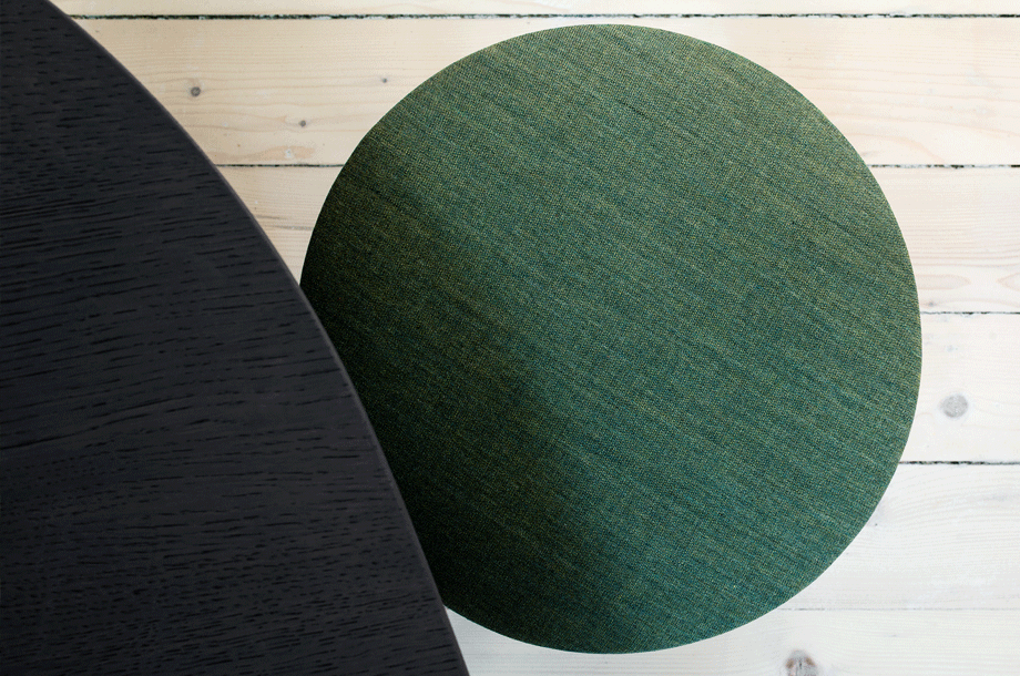 zeitraummoebel-hocker-1.3stool-massivholz-12-920x610