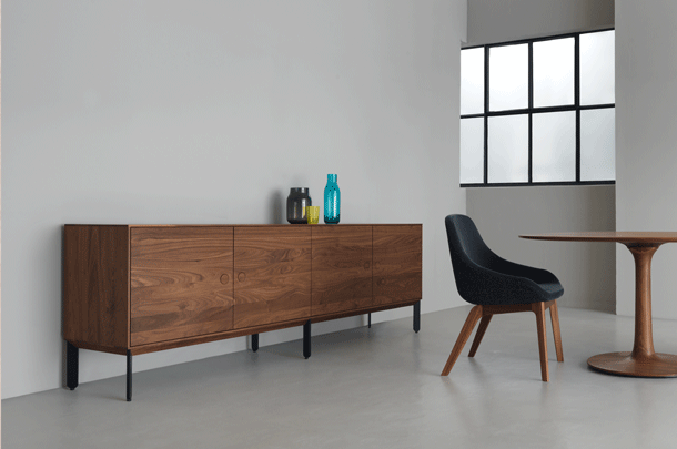 zeitraummoebel-kommode-kinlong-massivholz-04-610x405