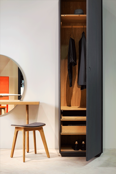 zeitraummoebel-schrank-kintall-massivholz-10