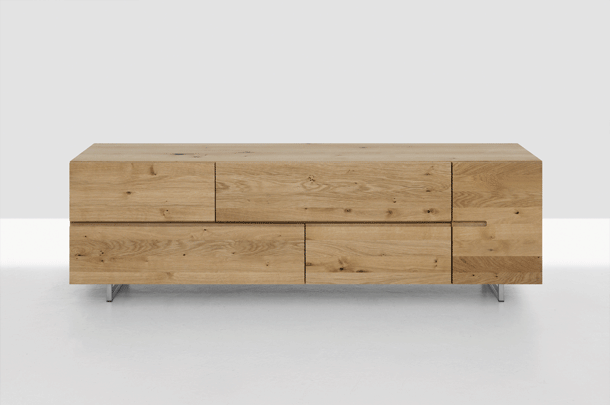 zeitraummoebel-sideboard-low-massivholz-03-610x405