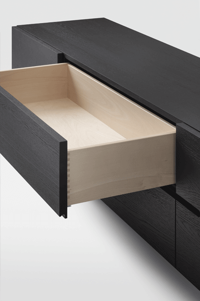 zeitraummoebel-sideboard-low-massivholz-16