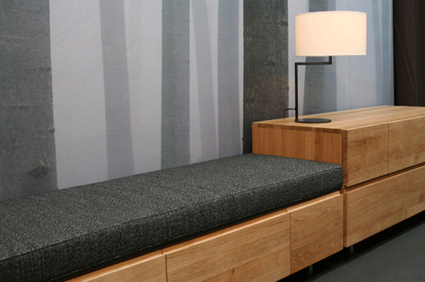 zeitraummoebel-sideboard-podest-massivholz-03-610x405