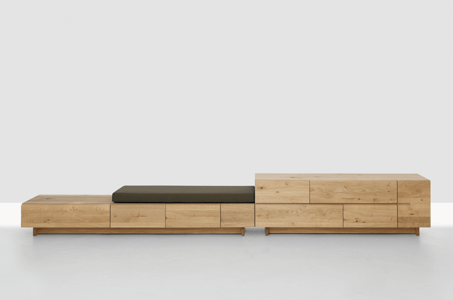 zeitraummoebel-sideboard-podest-massivholz-08-920x610