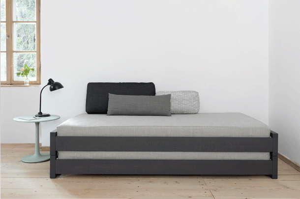 zeitraummoebel-stapelbett-guest-massivholz-04-610x405