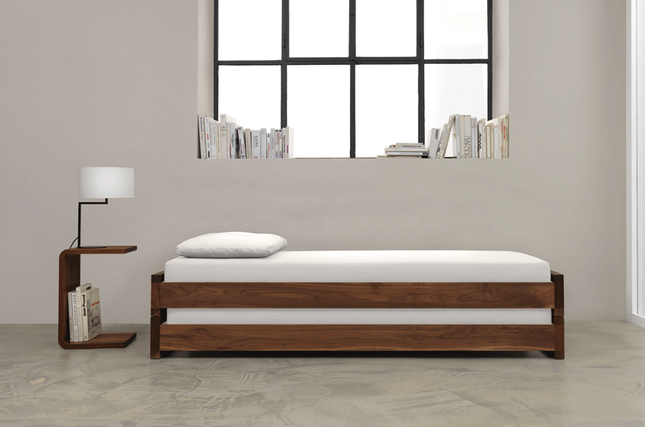zeitraummoebel-stapelbett-guest-massivholz-11-920x610