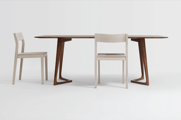 zeitraummoebel-stapelstuhl-sit-massivholz-04-610x405