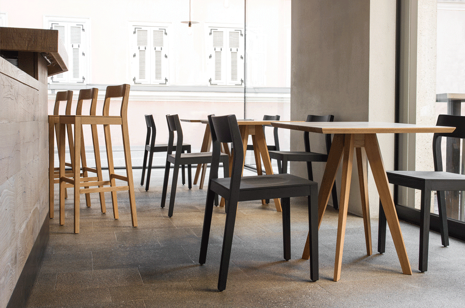 zeitraummoebel-stapelstuhl-sit-massivholz-10-920x610