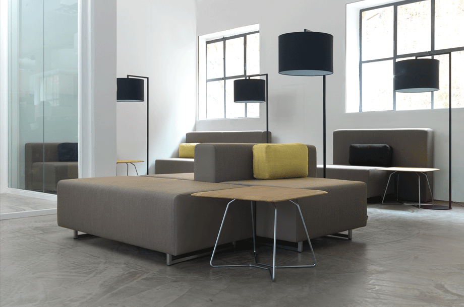 zeitraummoebel-stehleuchte-readnoon-Lampenschirm-textil-07-920x610