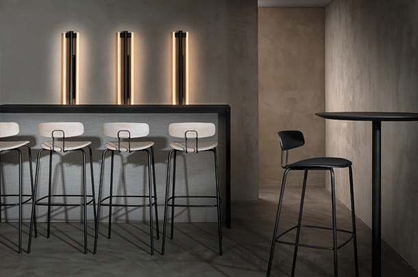 zeitraummoebel-stehtisch-vermuhigh-massivholz-04-610x405