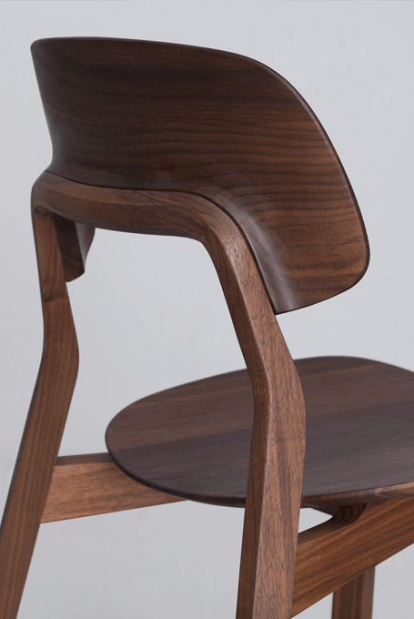 zeitraummoebel-stuhl-nonoto-massivholz-02-455x680