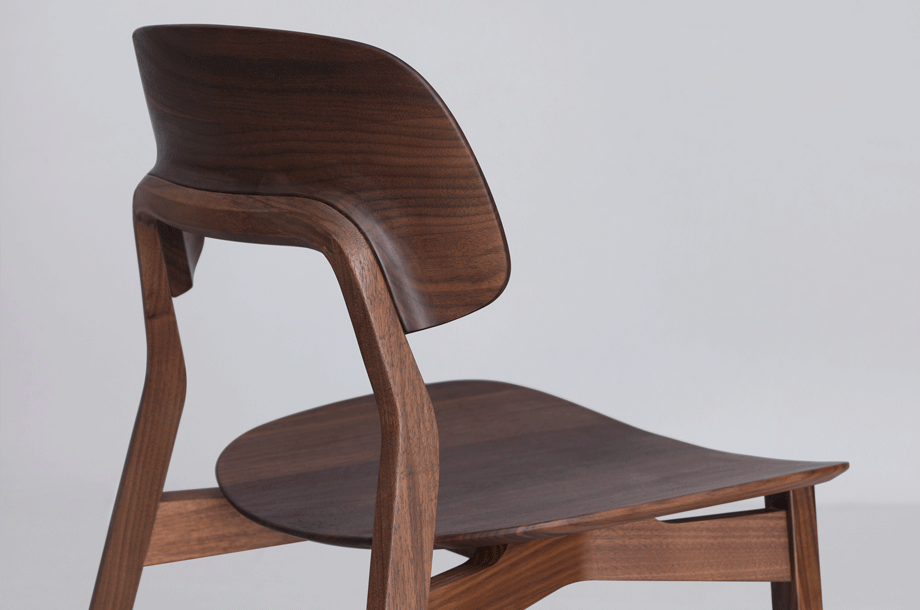 zeitraummoebel-stuhl-nonoto-massivholz-09-920x610