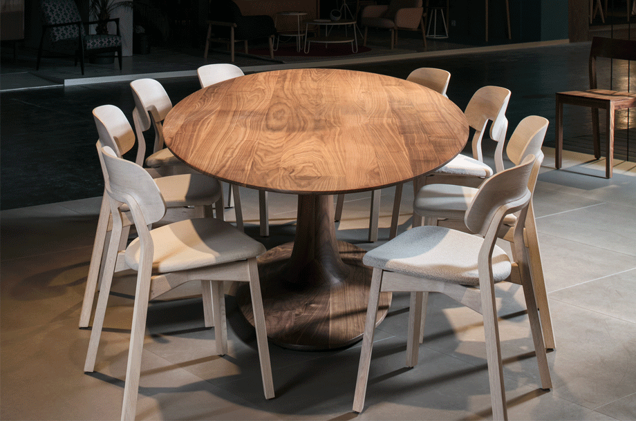 zeitraummoebel-stuhl-nonoto-massivholz-11-920x610