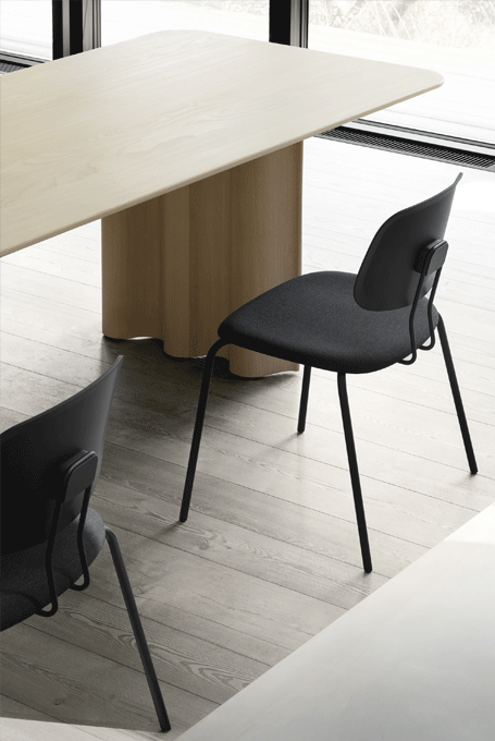 zeitraummoebel-stuhl-okitoplydining-formholz-05-455x680