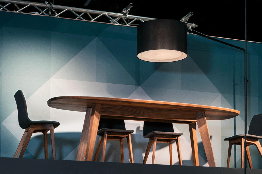 zeitraummoebel-tisch-hyperelliptisch-cena-massivholz-06-920x610