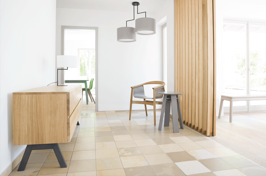 zeitraummoebel-tischleuchte-neatnoon-Lampenschirm-textil-08-920x610