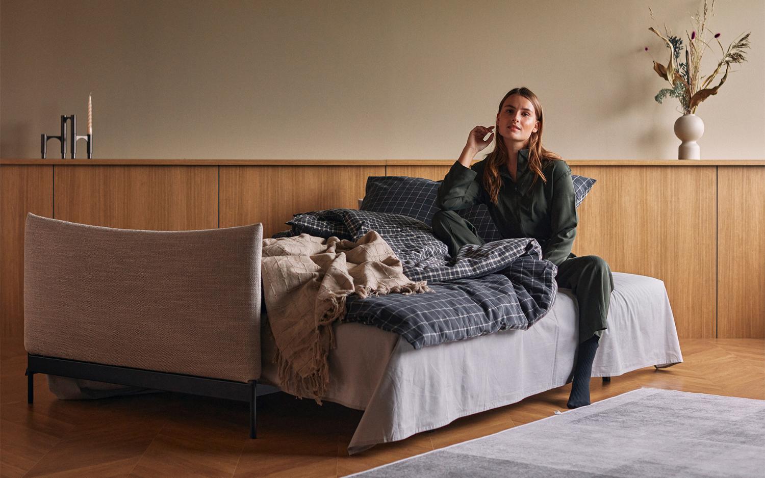 malloy-sofa-bed-ottoman-579-e1