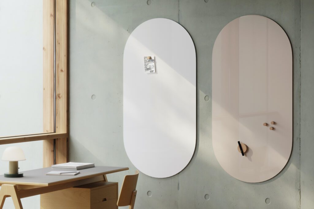 AMBIT - CHAT BOARD 1