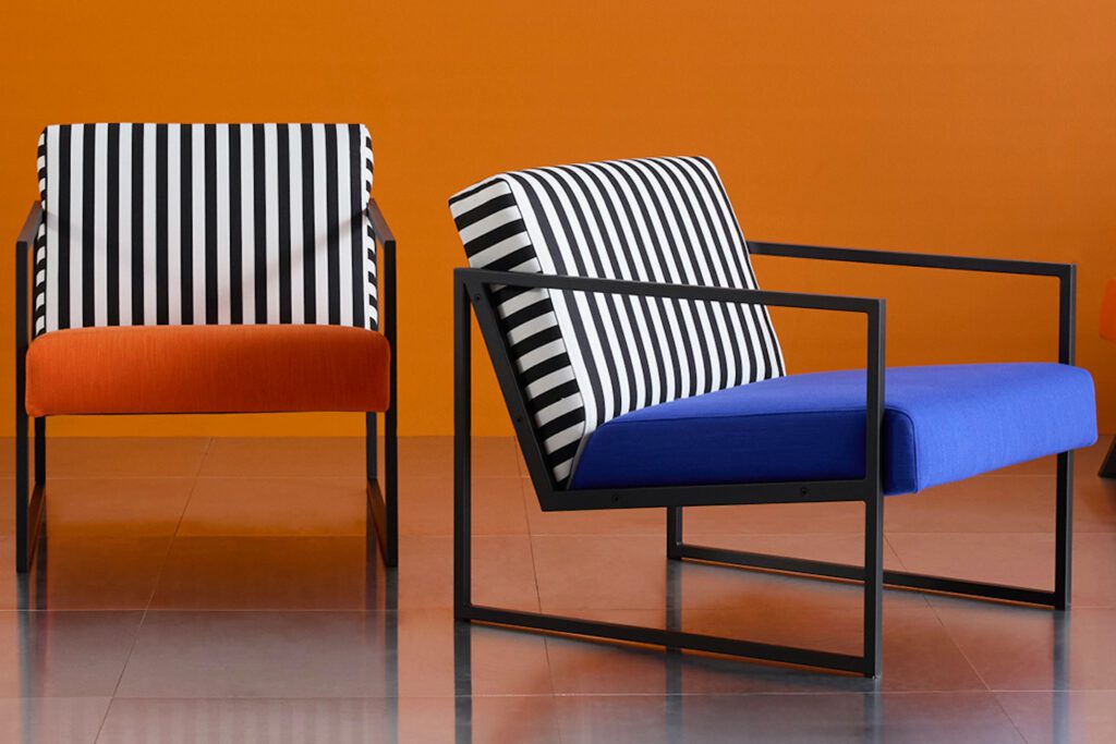 VIKKO Chair Stripe (avec accoudoirs, tissu 510) - Innovation Living 1