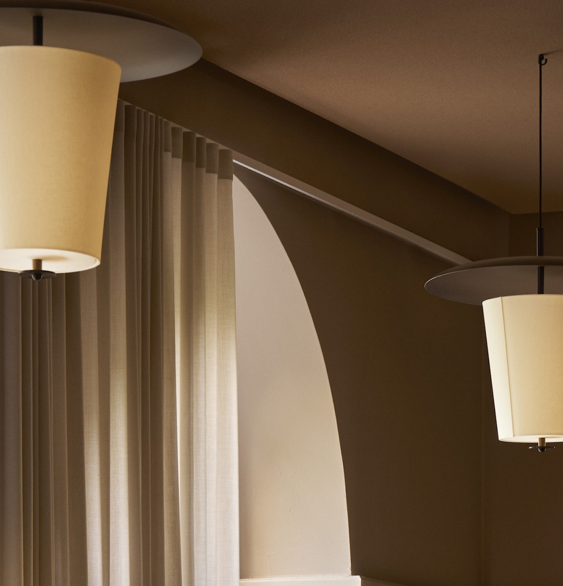 TOTON PENDANT 600/1000 – LYFA