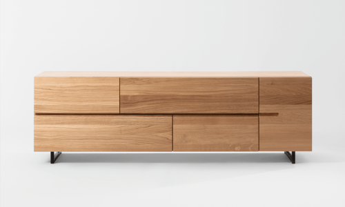 zeitraummoebel-sideboard-low-massivholz-01-855x538