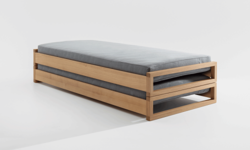 zeitraummoebel-stapelbett-guest-massivholz-01-855x538